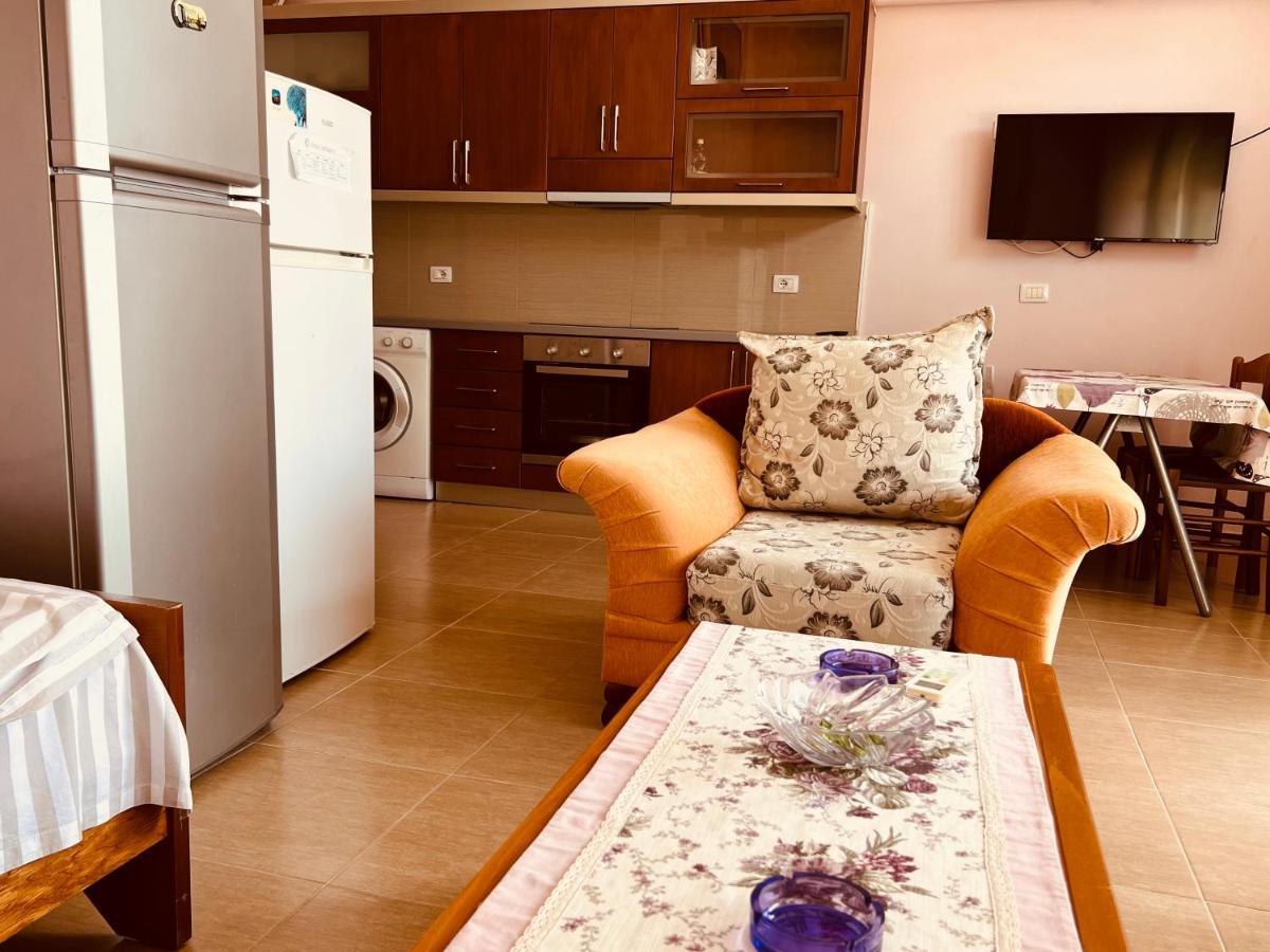 Sana Apartment Sarandë エクステリア 写真